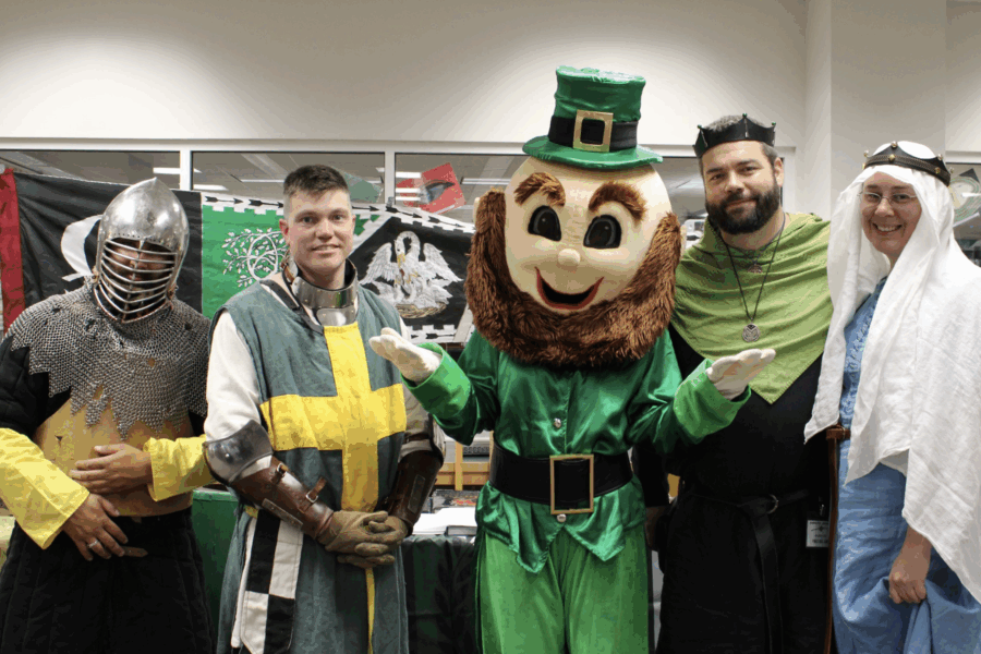 Lucky poses with medieval performers at Fantastic Futures Dublin FanCon