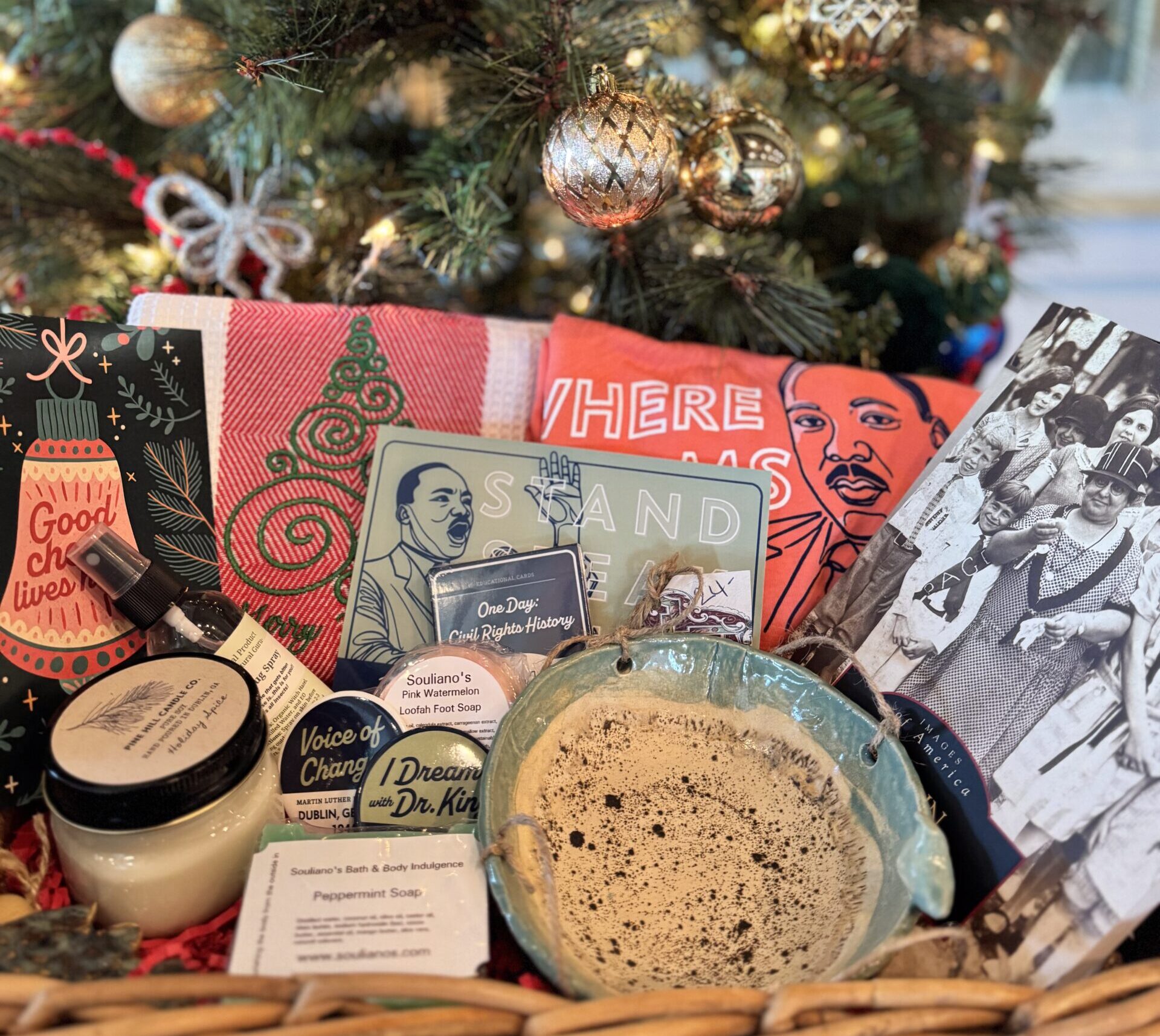 Wrap Up Christmas Shopping in Dublin, GA