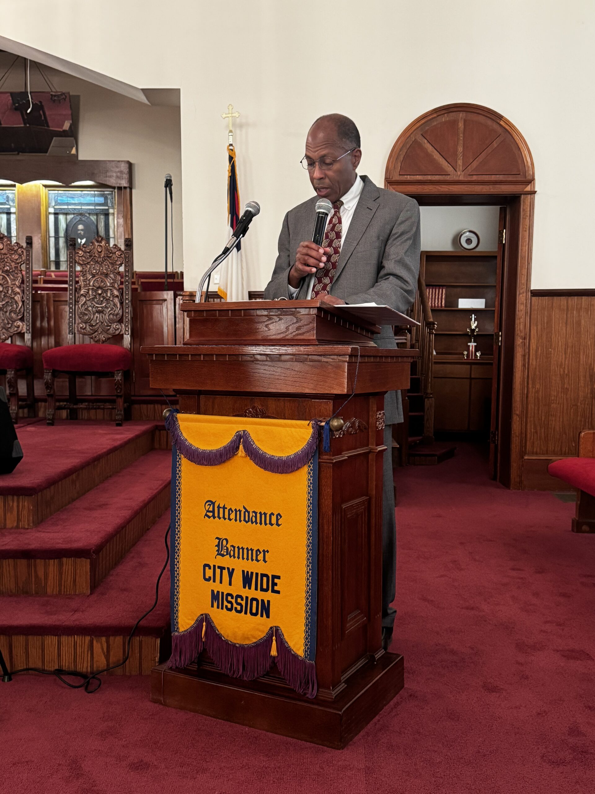 Carl Pearson leading the reader's theatre event at First African Baptist Church.